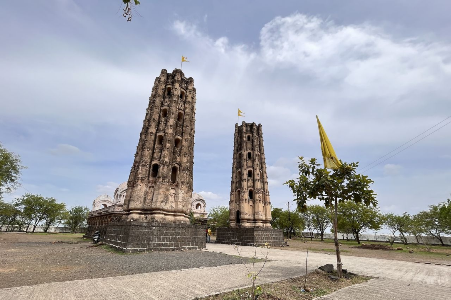 httpsth.bing.comthidR.93375f7eb394a5ff1f48c02e958b164drik=V5qCzY76GXF0g&riu=http4.bp.blogspot.com-IRD6HiJIC8EUiCvwq88WhIAAAAAAAAAAg8mWOKY1lnIQs1600Chandrapur_Jatpura_ (6)